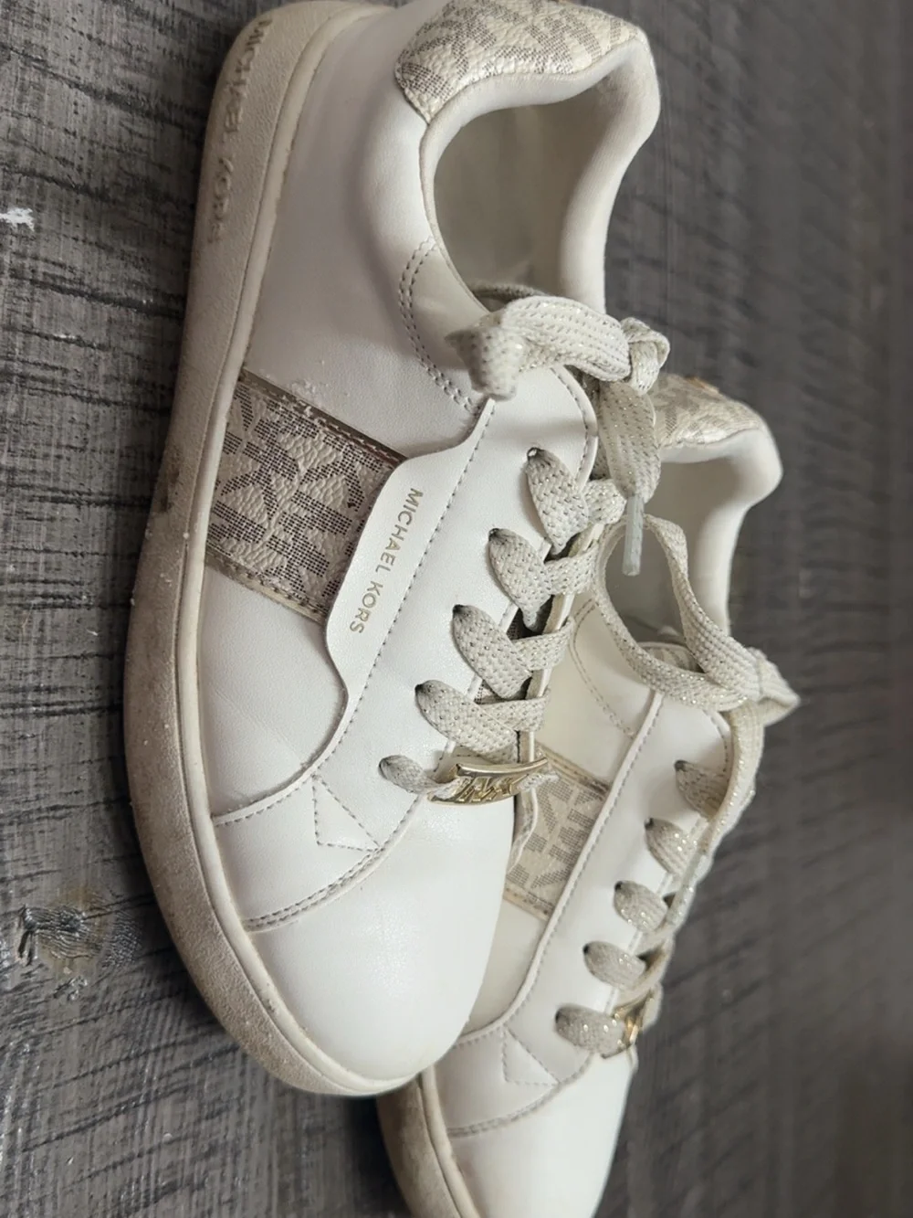 Michael Kors Cream/White Logo Accent Low-Top Sneakers